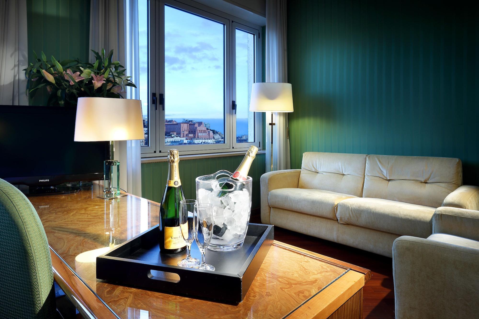 Exe Majestic Hotel Naples Luaran gambar