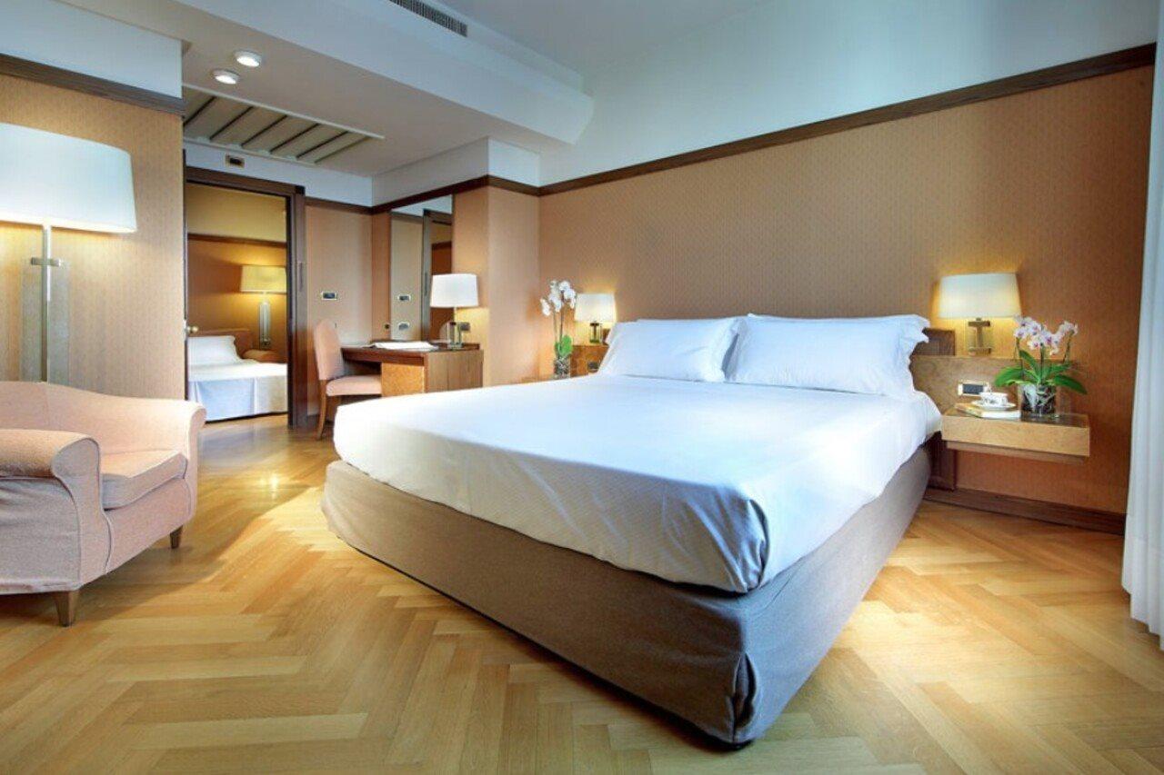 Exe Majestic Hotel Naples Luaran gambar